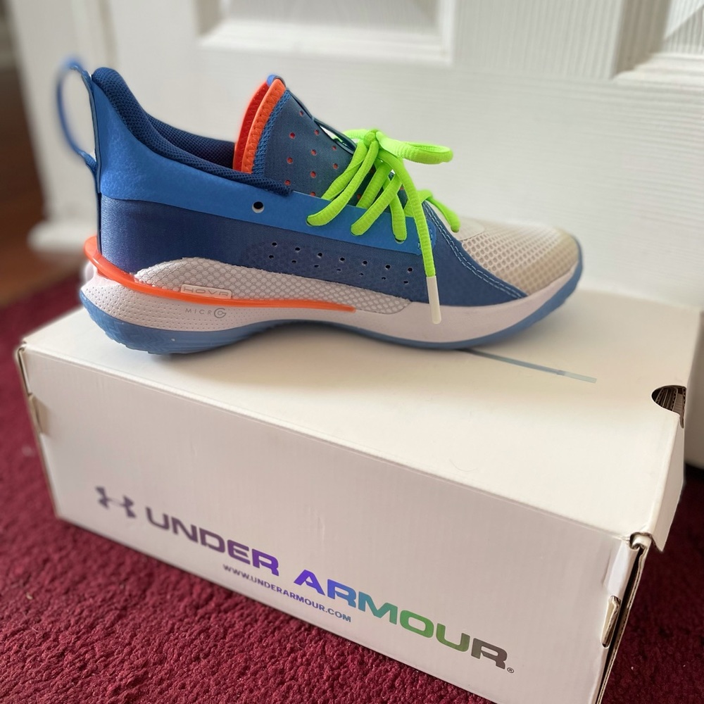 *USED ONCE* Under Armour Curry 7 Basketball Shoes